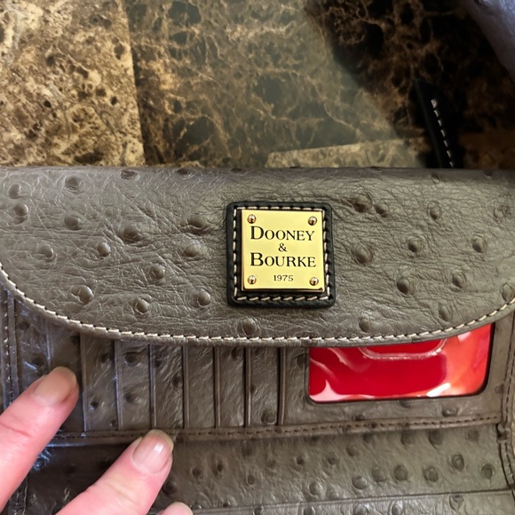 Dooney & Bourke Gray Tote Bag with Matching Wallet - Picture 3 of 7